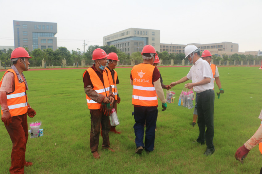 IMG_3175_meitu_1.jpg IMG_3175_meitu_1.jpg